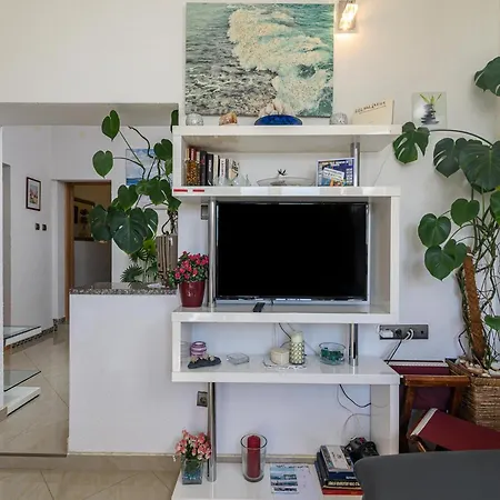 In Arbanija With Bubble Bath Apartment