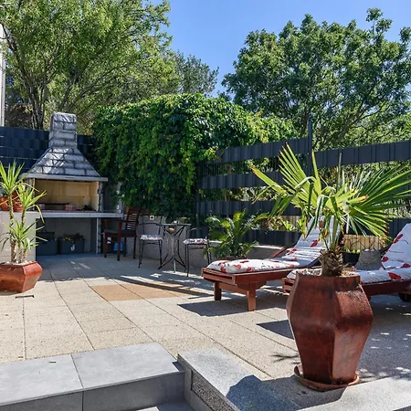 In Arbanija With Bubble Bath Apartmán