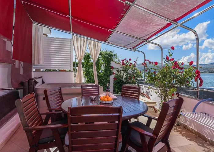 Apartament In Arbanija With Bubble Bath