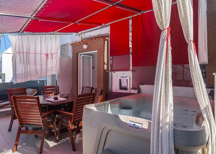 公寓 In Arbanija With Bubble Bath