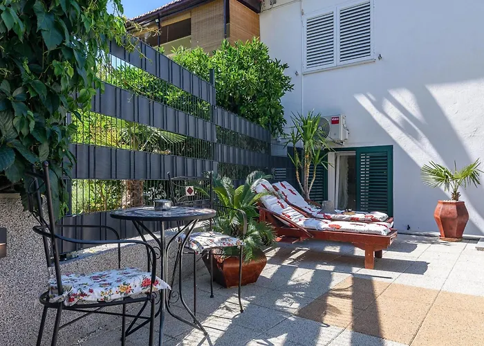 In Arbanija With Bubble Bath * Trogir